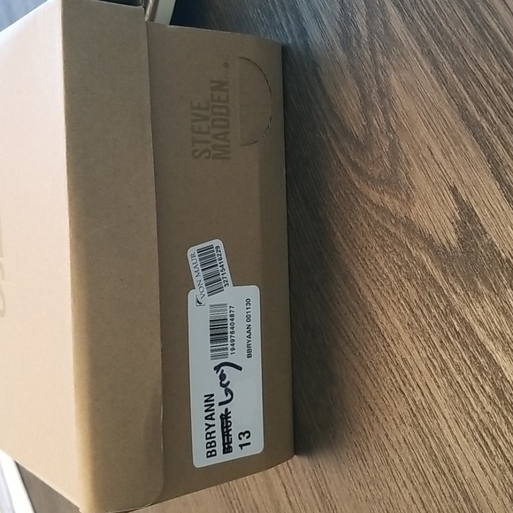 NWT Boys Steve Madden Hiker Boots - Picture 6 of 6